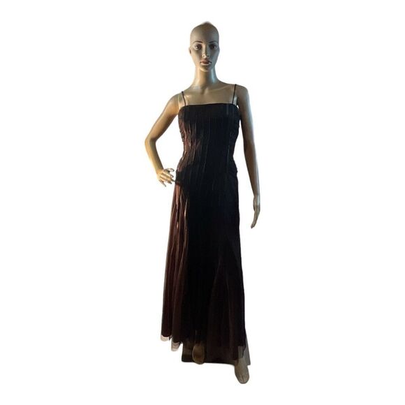 KM COLLECTIONS Women’s Brown Spaghetti Sleeves Maxi Dress Size 10 - Picture 1 of 14